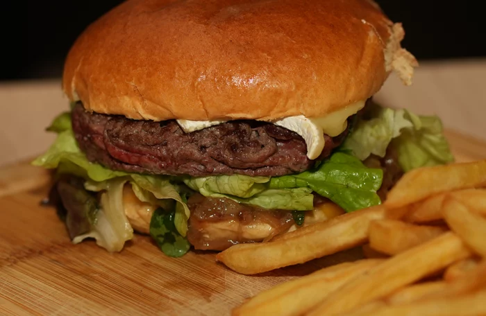 BRIE<br>
20.90€ double steak