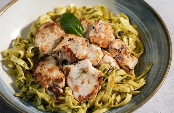 TAGLIATELLES POULET